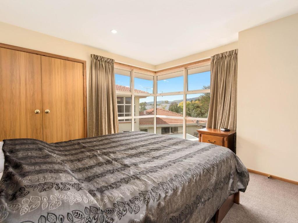 Waenga Wonder - Cromwell Holiday Home ภายนอก รูปภาพ